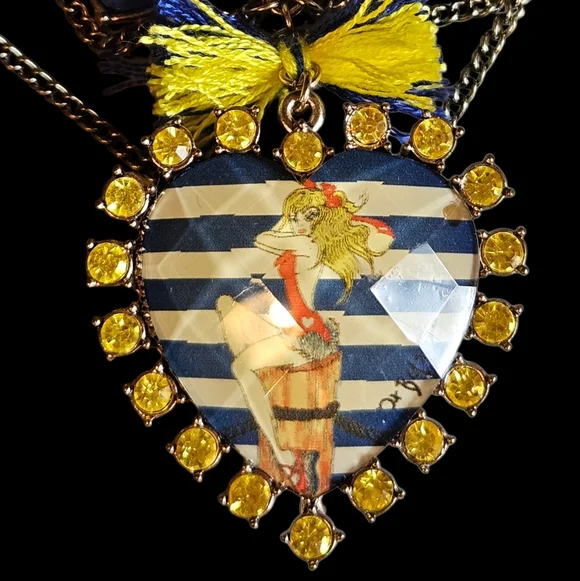 💀💙💛Betsey Sailor Pinup Gal with Skull "SHIP SHAPE" Collection - EPC💙💀 - Picture 5 of 10